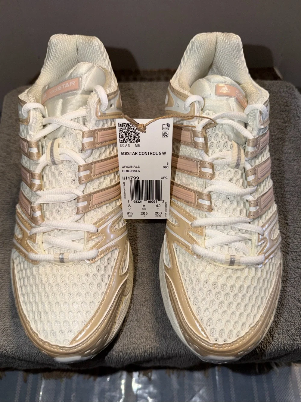 Breathable Open Mesh Size 9.5 NWT Adidas Adistar Control 5 W Sneakers